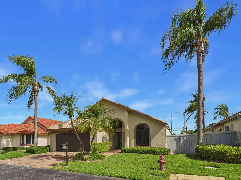 169 Executive Circle Boynton Beach FL 33436
