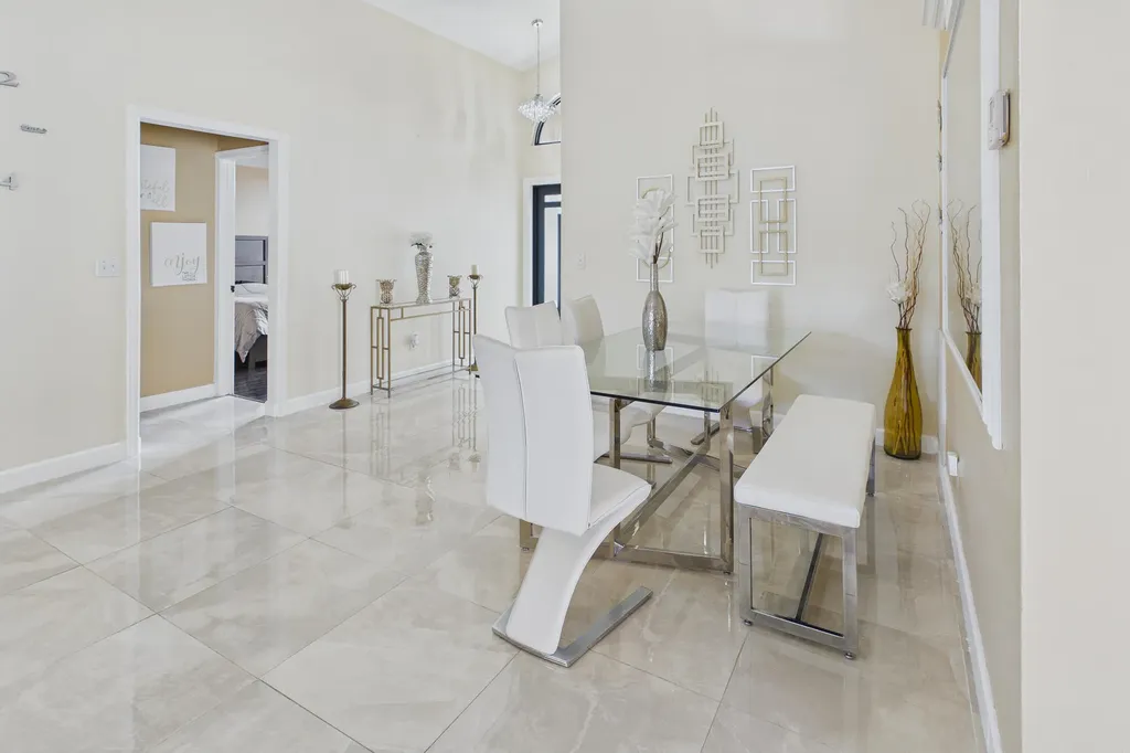 169 Executive Circle Boynton Beach FL 33436