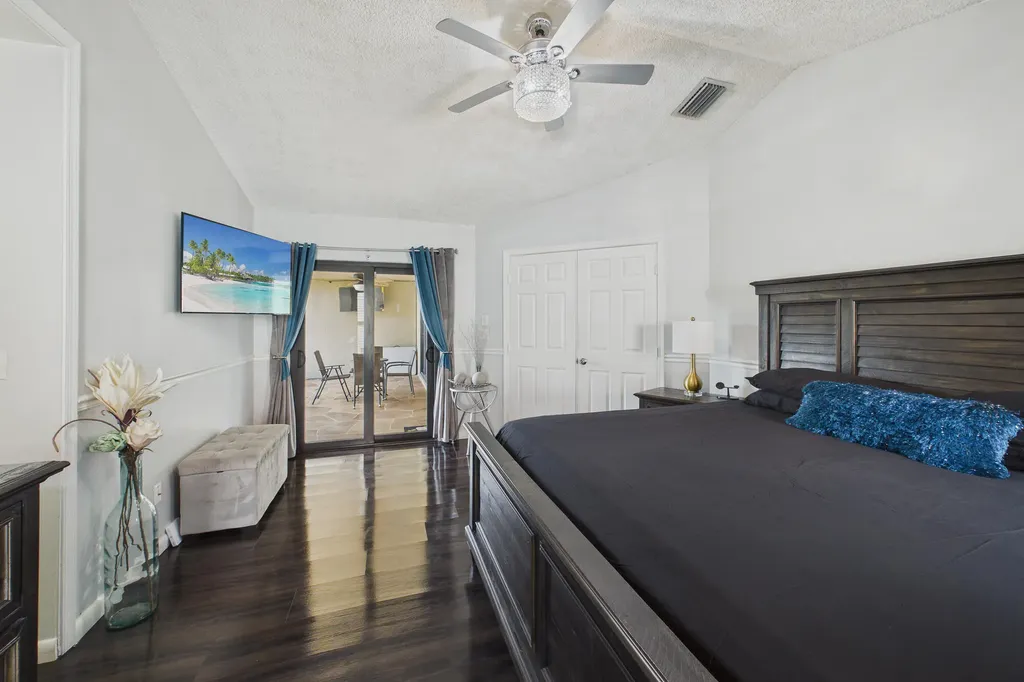 169 Executive Circle Boynton Beach FL 33436