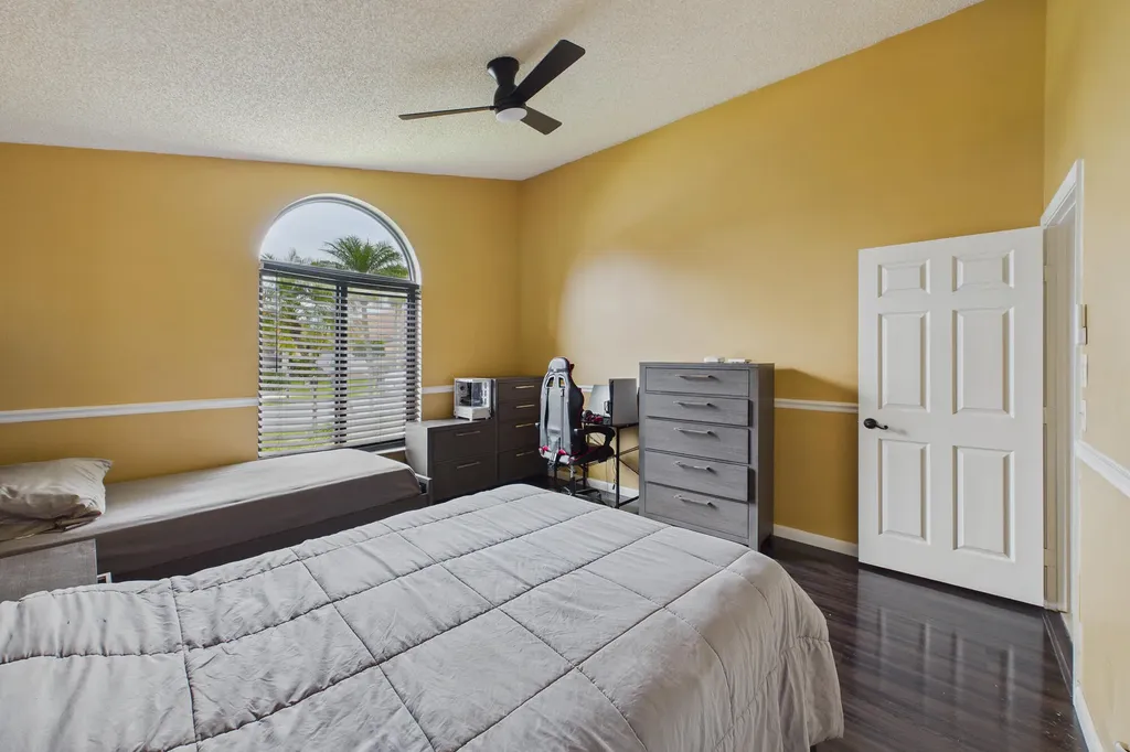 169 Executive Circle Boynton Beach FL 33436