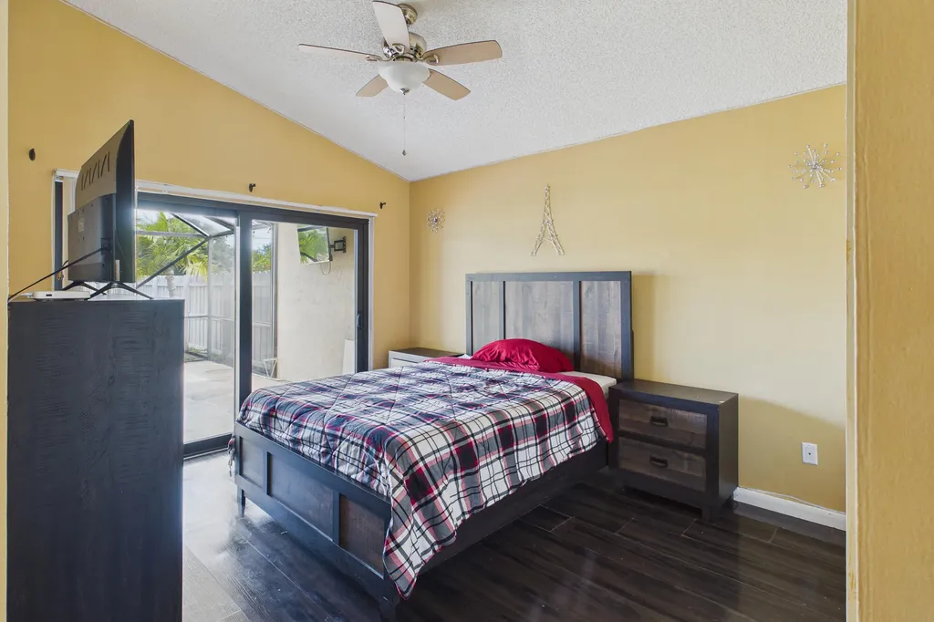 169 Executive Circle Boynton Beach FL 33436