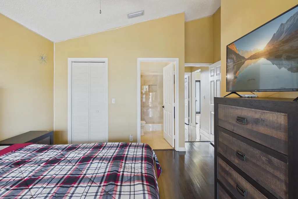 169 Executive Circle Boynton Beach FL 33436