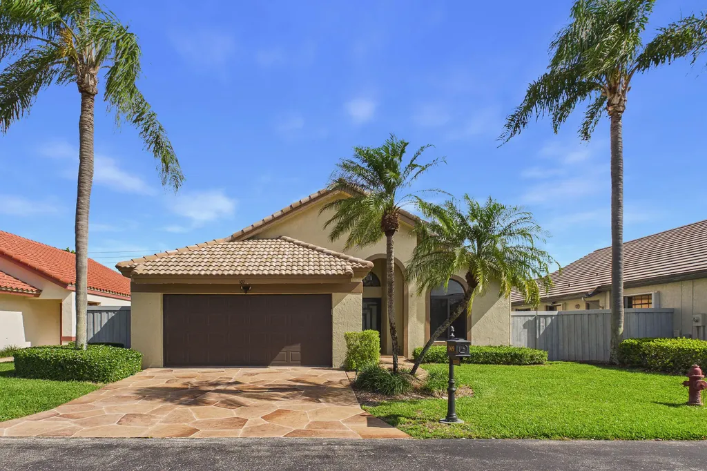 169 Executive Circle Boynton Beach FL 33436