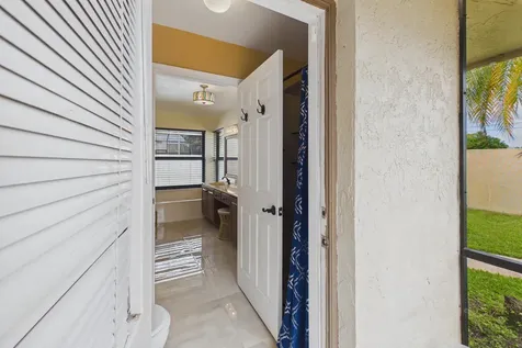 169 Executive Circle Boynton Beach FL 33436