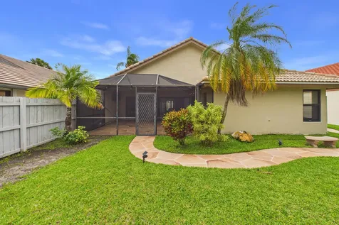169 Executive Circle Boynton Beach FL 33436