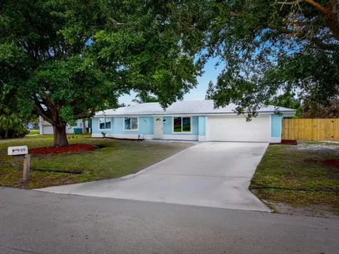 1451 SE Grapeland Avenue Port St Lucie FL 34952