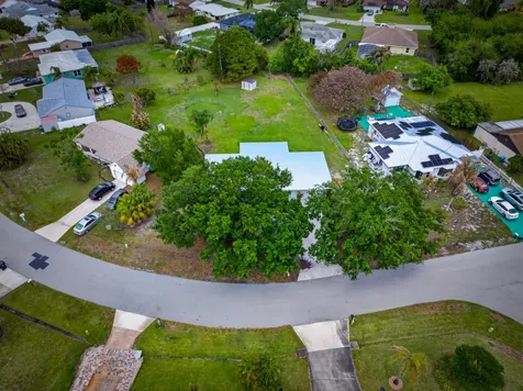 1451 SE Grapeland Avenue Port St Lucie FL 34952