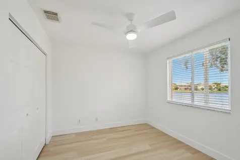 6224 Reynolds Street West Palm Beach FL 33411