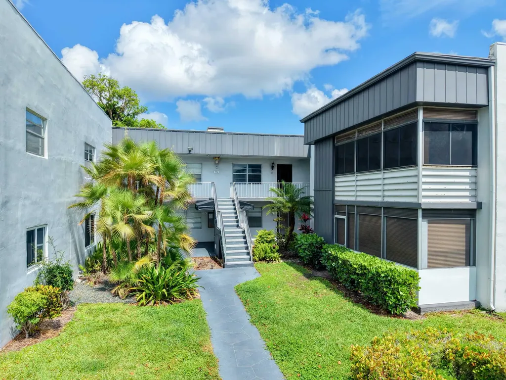 6 Normandy A Delray Beach FL 33484