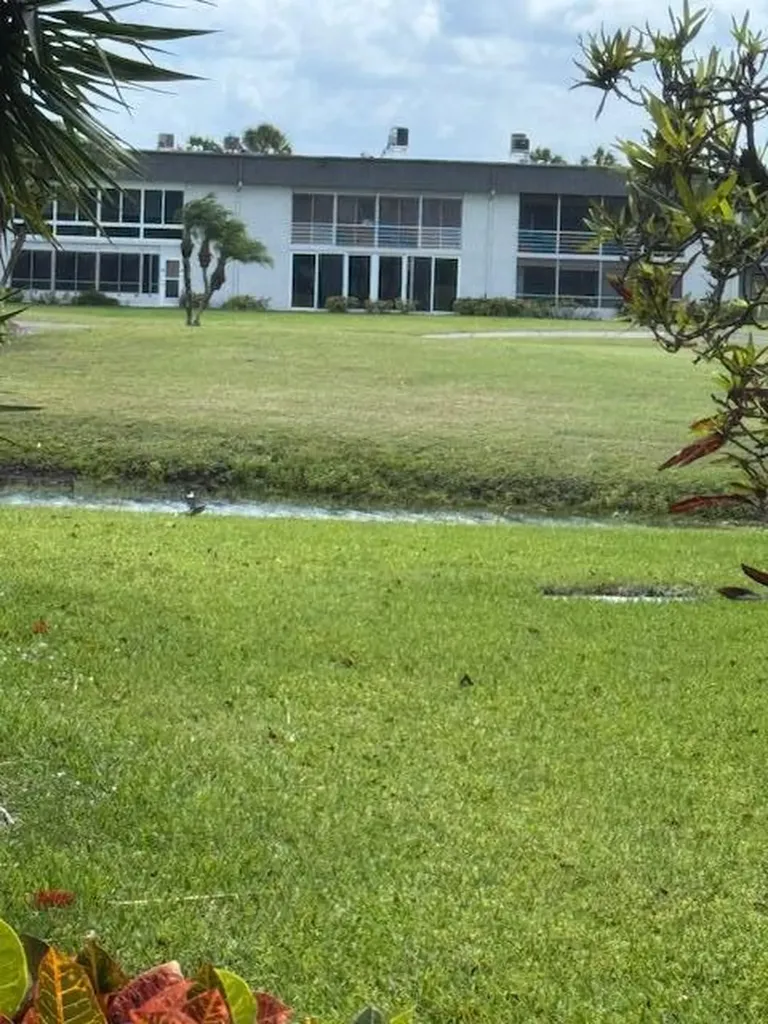 6 Normandy A Delray Beach FL 33484