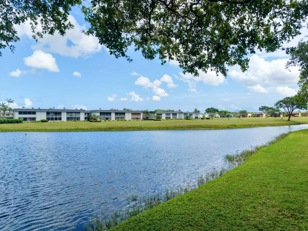 6 Normandy A Delray Beach FL 33484