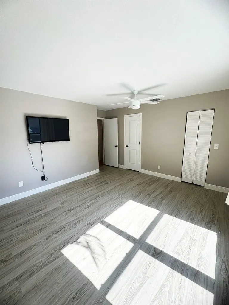 321 Sandtree Drive Palm Beach Gardens FL 33403