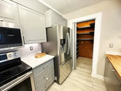 321 Sandtree Drive Palm Beach Gardens FL 33403