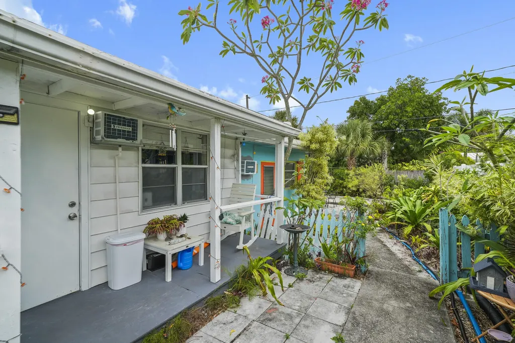 1005 NE 17th Street Fort Lauderdale FL 33305