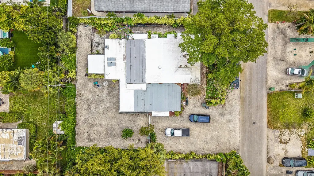 1005 NE 17th Street Fort Lauderdale FL 33305