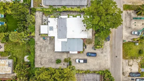 1005 NE 17th Street Fort Lauderdale FL 33305