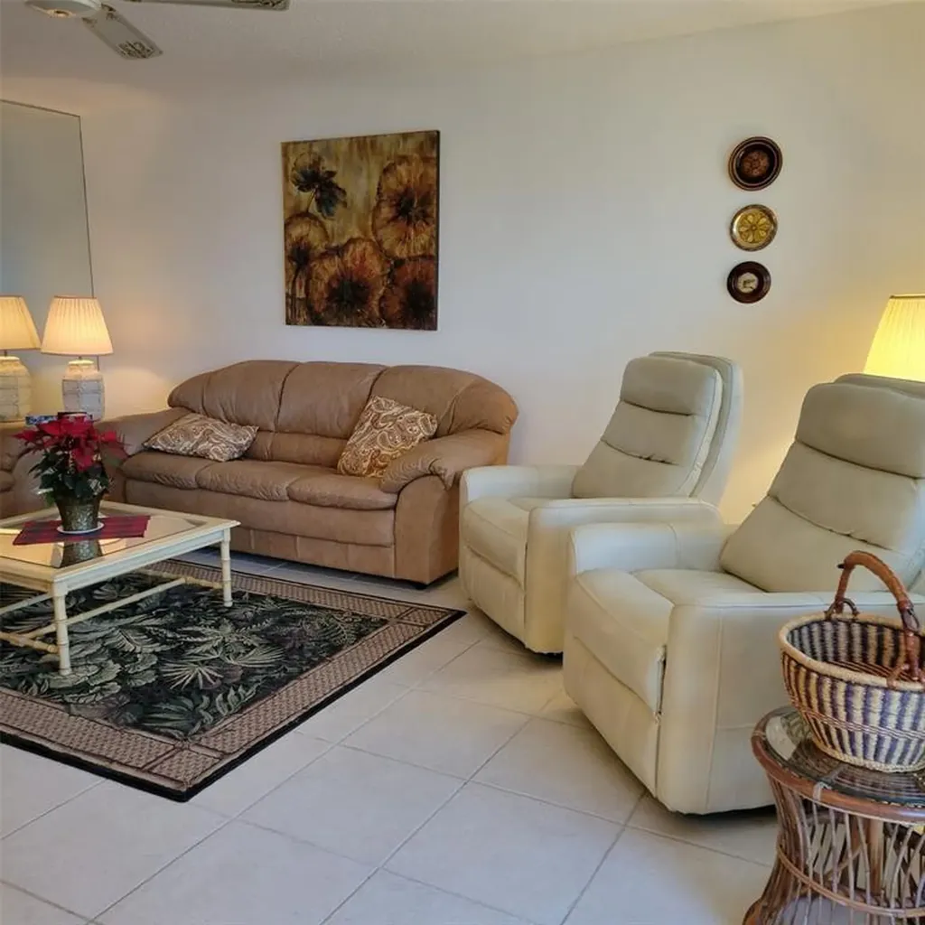 351 Markham P Deerfield Beach FL 33442