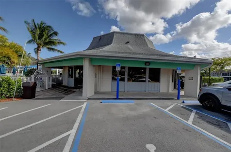 351 Markham P Deerfield Beach FL 33442