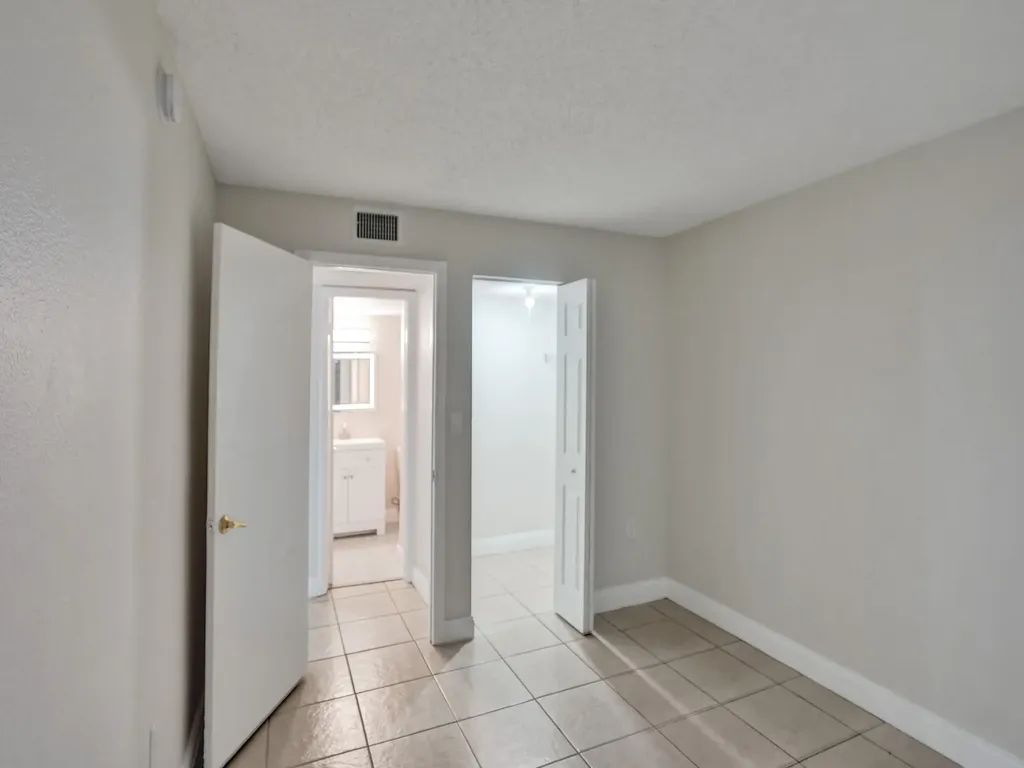 4205 N University Drive Sunrise FL 33351