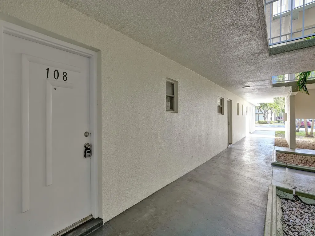 4205 N University Drive Sunrise FL 33351