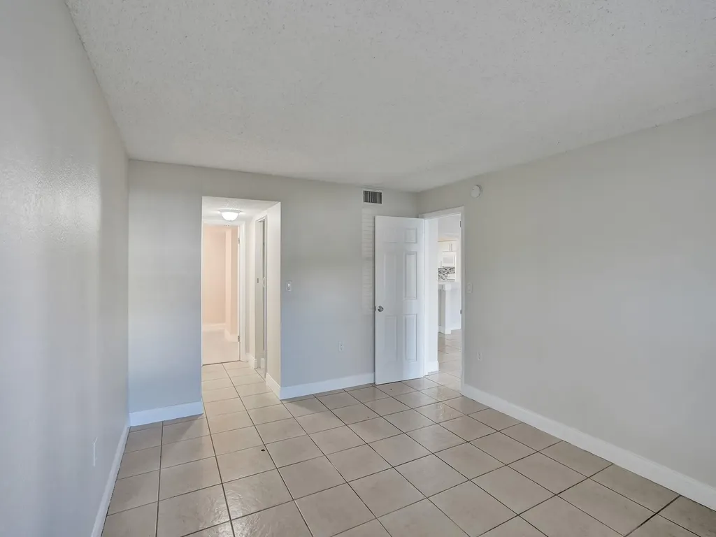 4205 N University Drive Sunrise FL 33351