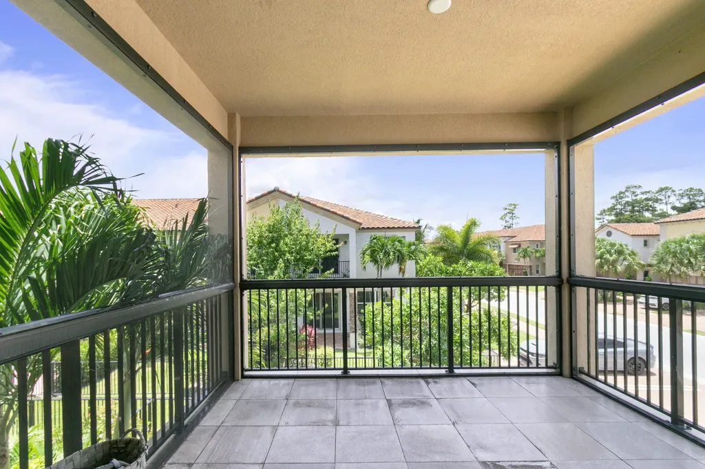 15862 Binks Pointe Terrace Wellington FL 33414