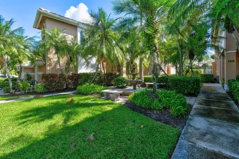 252 Legendary Circle Palm Beach Gardens FL 33418