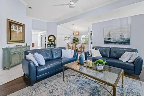 252 Legendary Circle Palm Beach Gardens FL 33418