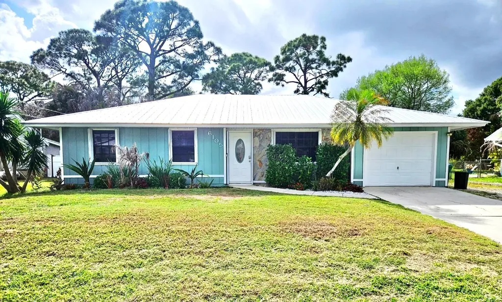 6105 Spruce Drive Fort Pierce FL 34982