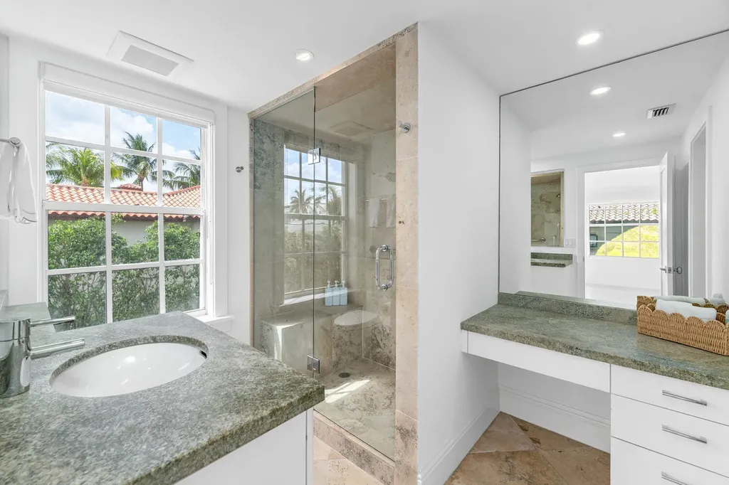 350 Cocoanut Row Palm Beach FL 33480