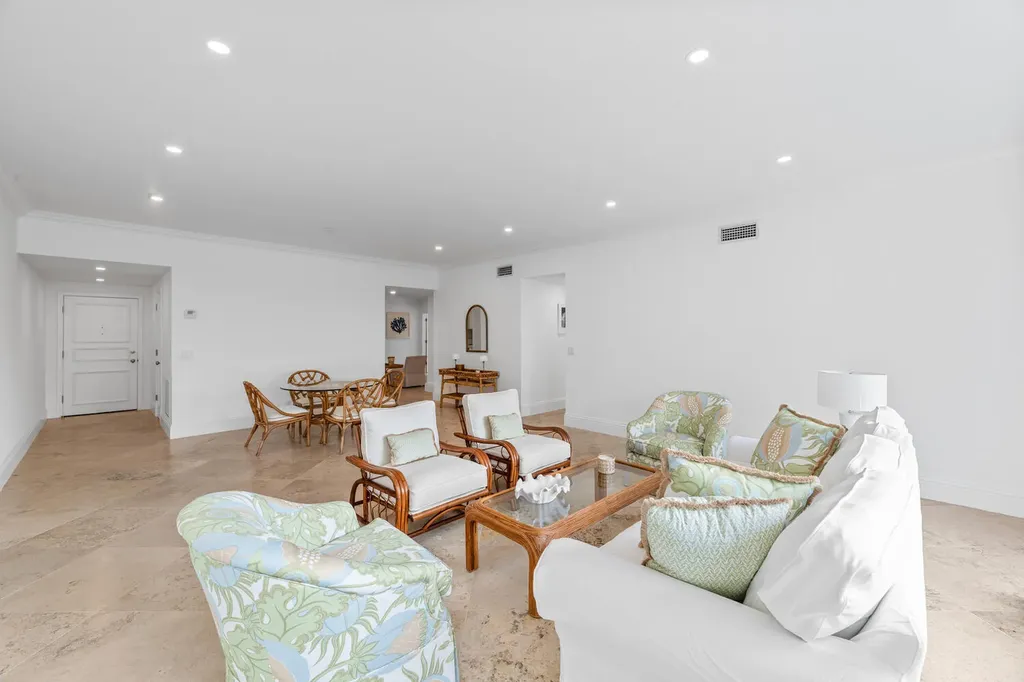 350 Cocoanut Row Palm Beach FL 33480