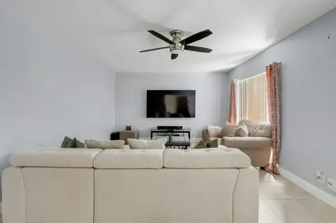 2244 White Pine Circle Greenacres FL 33415