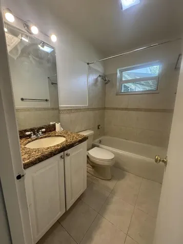 7821 NW 14th Street Pembroke Pines FL 33024