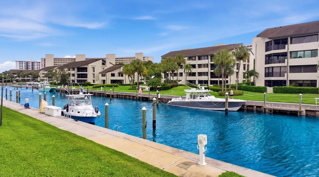 1109 E Marine Way E North Palm Beach FL 33408