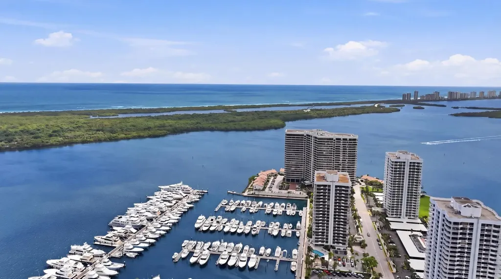 1109 E Marine Way E North Palm Beach FL 33408