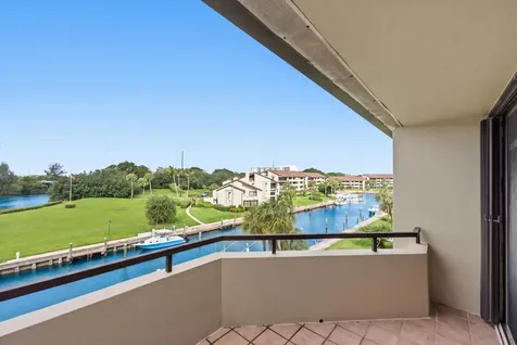 1109 E Marine Way E North Palm Beach FL 33408