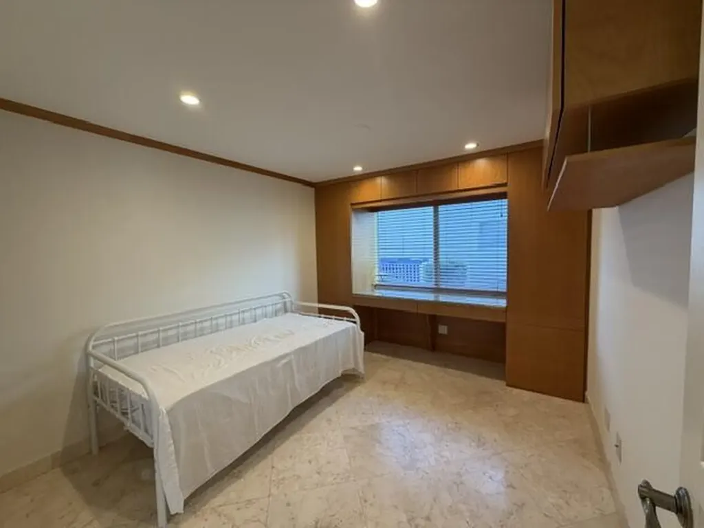 2857 NE 32nd Street Fort Lauderdale FL 33306