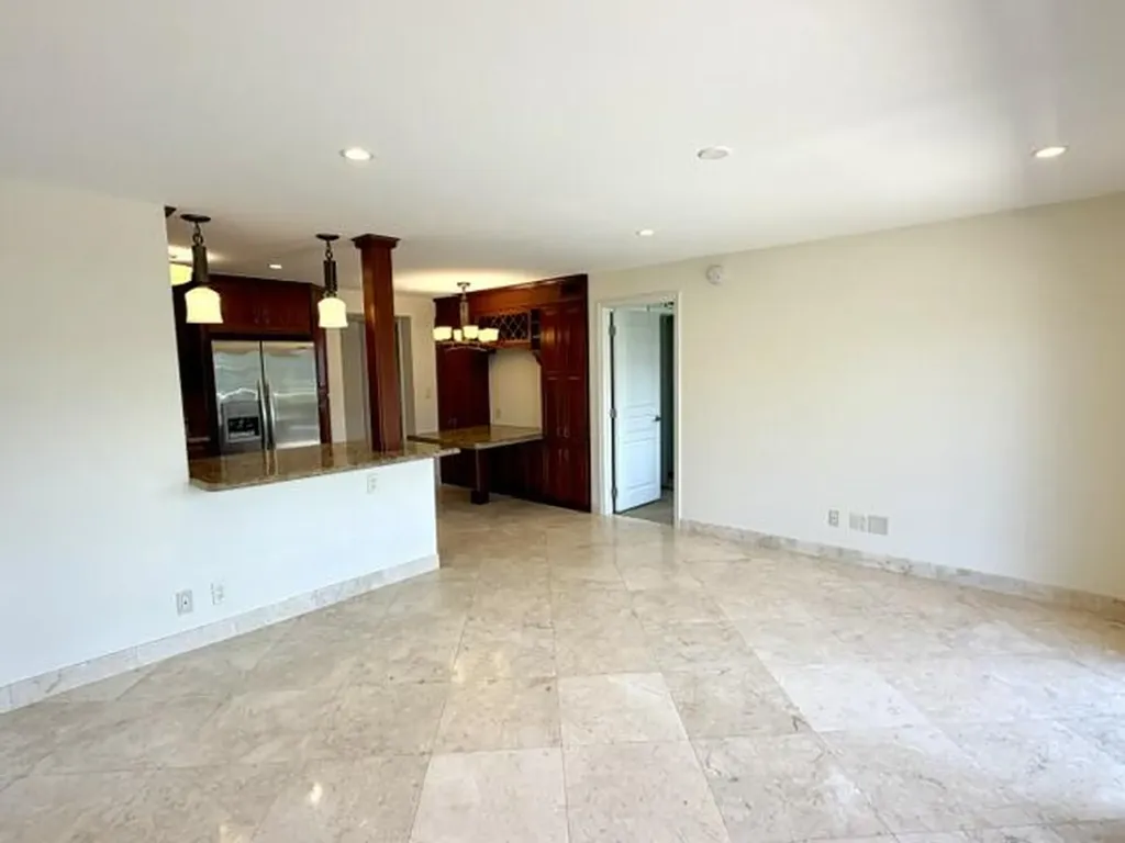 2857 NE 32nd Street Fort Lauderdale FL 33306