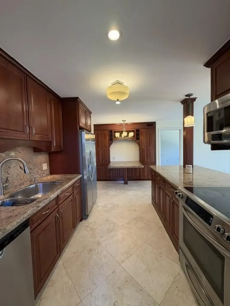 2857 NE 32nd Street Fort Lauderdale FL 33306