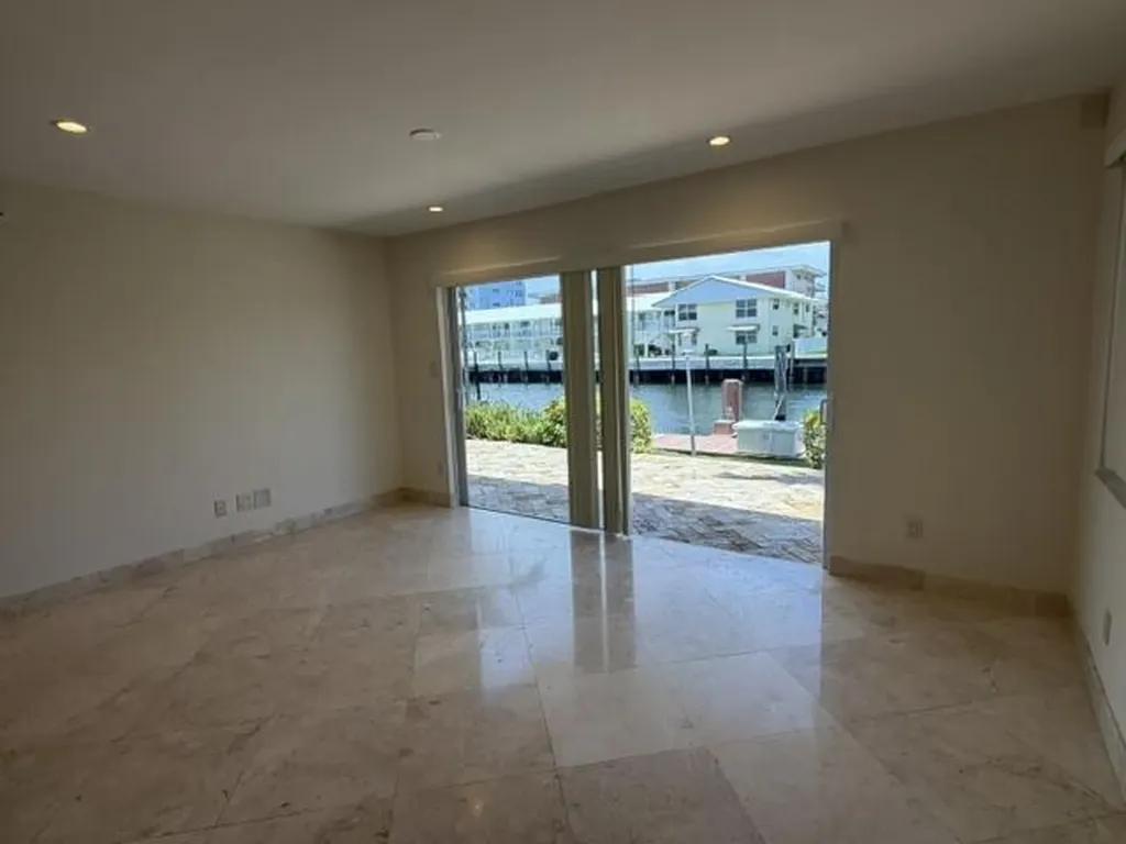 2857 NE 32nd Street Fort Lauderdale FL 33306