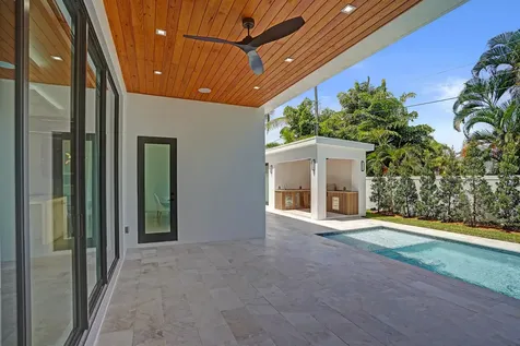 365 NE 3rd Street Boca Raton FL 33432