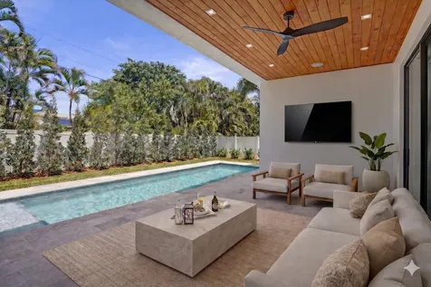365 NE 3rd Street Boca Raton FL 33432