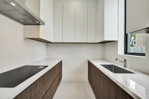 365 NE 3rd Street Boca Raton FL 33432