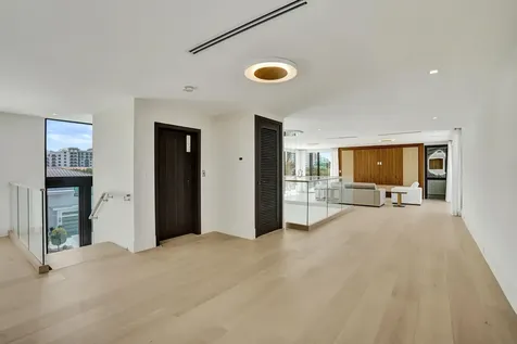 365 NE 3rd Street Boca Raton FL 33432