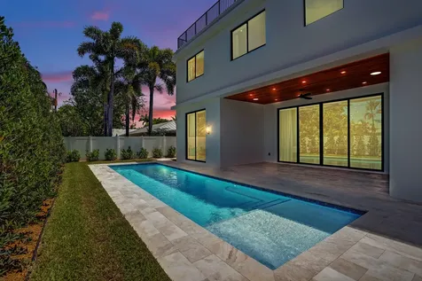 365 NE 3rd Street Boca Raton FL 33432