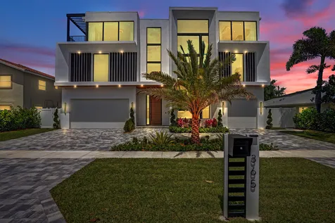 365 NE 3rd Street Boca Raton FL 33432