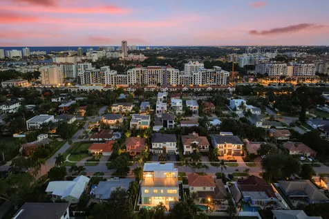 365 NE 3rd Street Boca Raton FL 33432