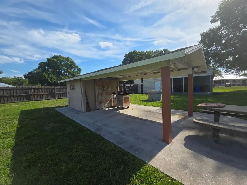 1019 NW 2nd Street Okeechobee FL
