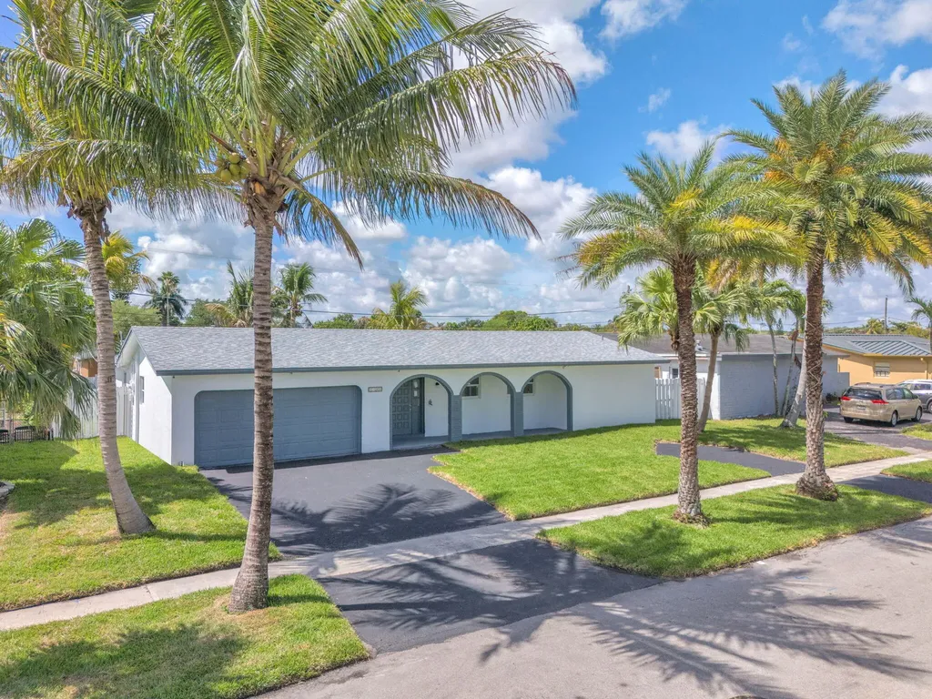 9490 NW 20th Place Sunrise FL 33322