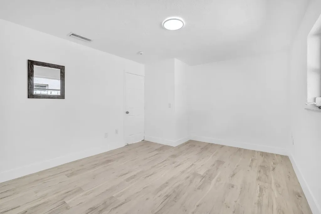 9490 NW 20th Place Sunrise FL 33322